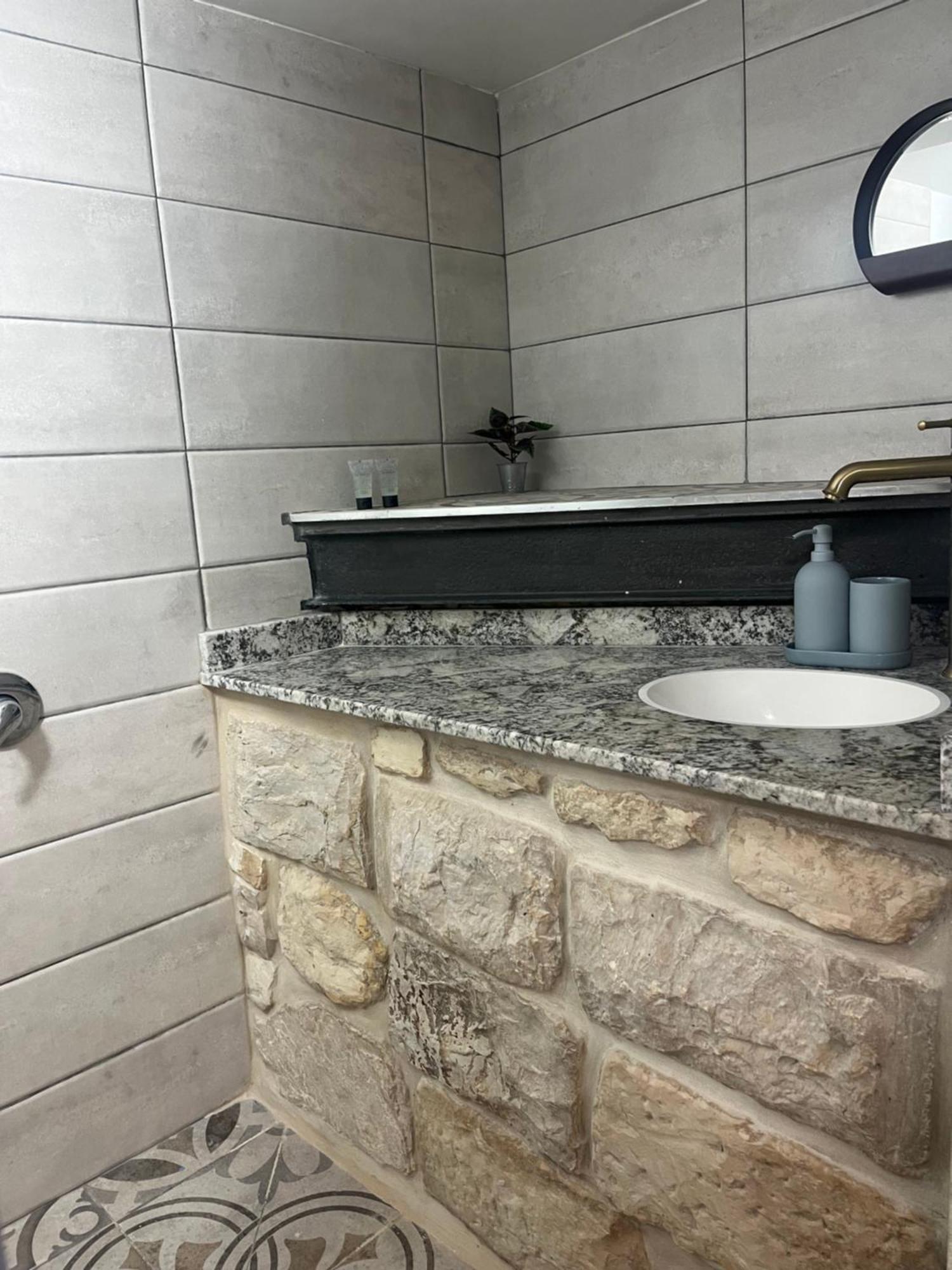 Harmony Inn Safed Bagian luar foto